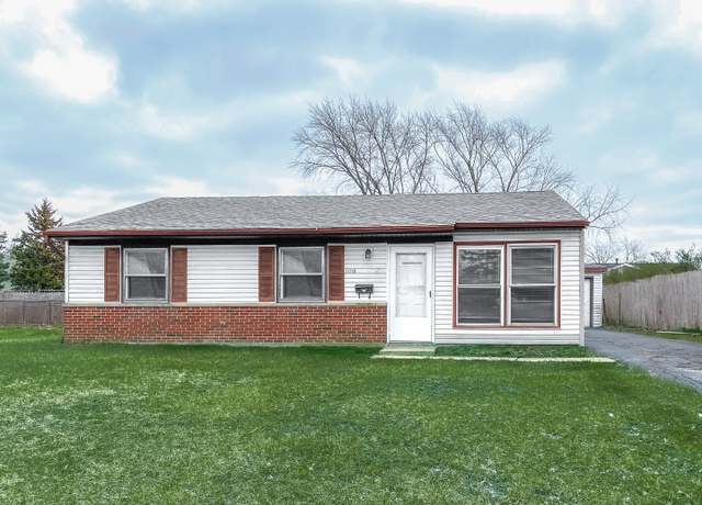 Property at 17110 Apple Tree Dr, Country Club Hills, IL 60478, 4 beds, 1 bath