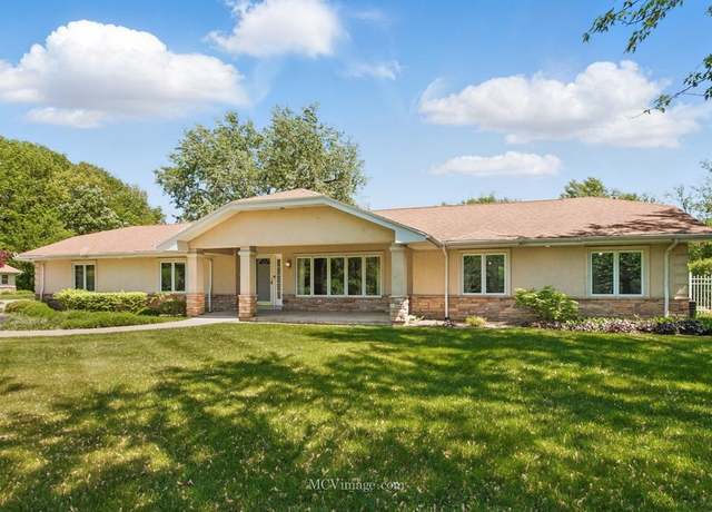Property at 134 Old Creek Rd, Palos Park, IL 60464, 3 beds, 2 baths