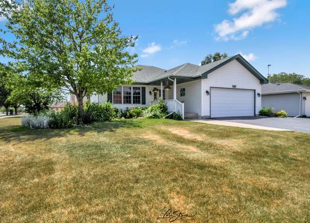 Property at 712 Hauert St, Peotone, IL 60468, 5 beds, 3.5 baths