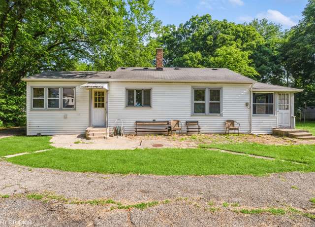 Property at 26585 W Stonegate Dr, Antioch, IL 60002, 2 beds, 1 bath