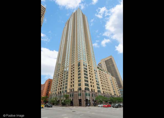 Property at 33 W Ontario St Unit 58E, Chicago, IL 60654, 3 beds, 2.5 baths
