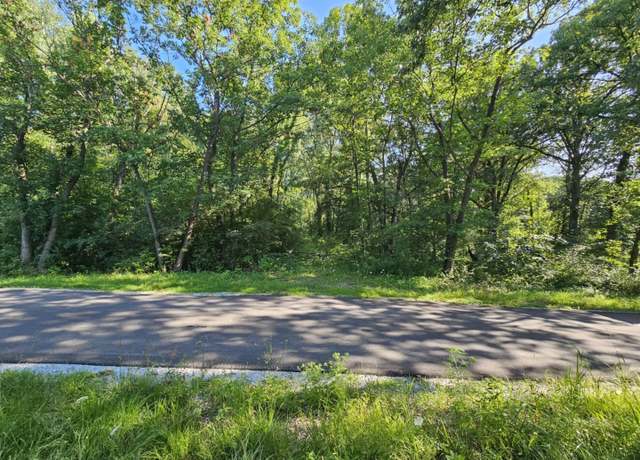 Property at 11 E Old Mud Dr, Crete, IL 60417