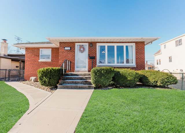 Property at 13322 S Avenue O, Chicago, IL 60633, 3 beds, 2 baths