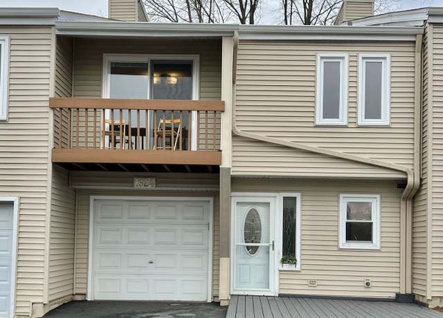 Property at 1624 Bay Ct, Naperville, IL 60565, 4 beds, 2.5 baths