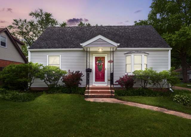 Property at 229 N Marion Ave, Bartlett, IL 60103, 3 beds, 1.5 baths