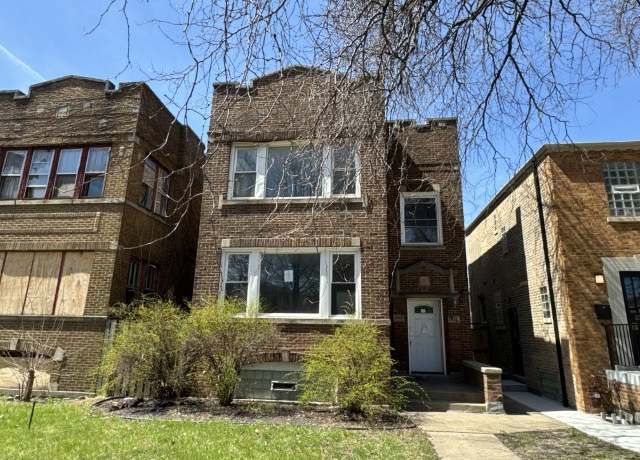 Property at 7816 S Jeffery Blvd, Chicago, IL 60649, 4 beds, 2 baths