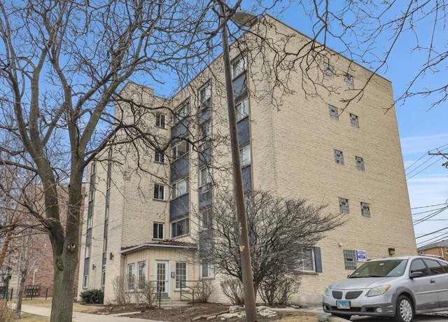 Property at 4976 N Milwaukee Ave #101, Chicago, IL 60630, 2 beds, 1 bath