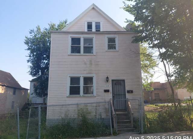 Property at 119 E 118th St, Chicago, IL 60628, 4 beds, 2 baths