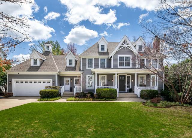 Property at 345 Oak St, Glen Ellyn, IL 60137, 4 beds, 4.5 baths