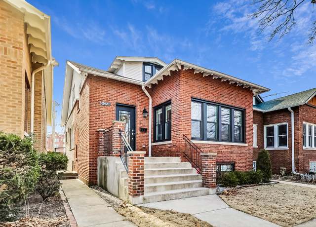 Property at 2421 W Farwell Ave, Chicago, IL 60645, 3 beds, 3 baths