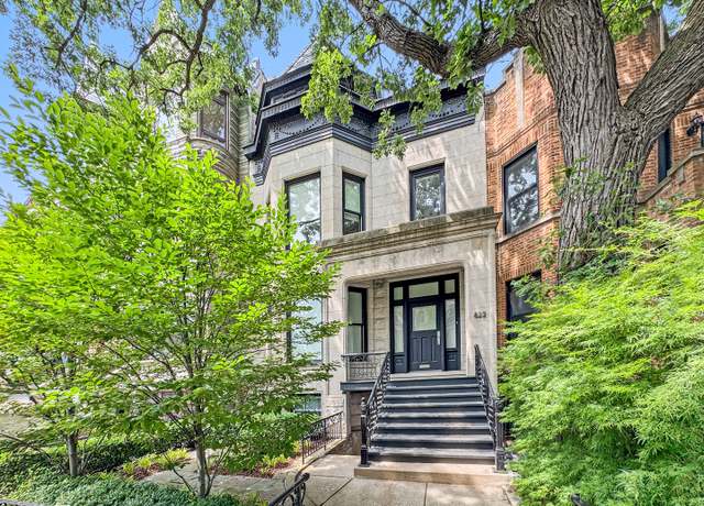 Property at 822 W Oakdale Ave, Chicago, IL 60657, 5 beds, 3.5 baths