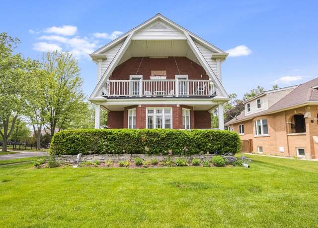 Property at 718 S Washington Ave, Park Ridge, IL 60068, 4 beds, 3 baths
