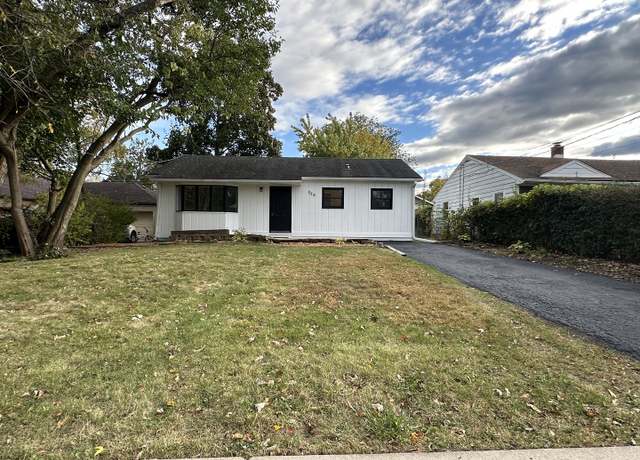 Property at 225 Pleasure Dr, Mundelein, IL 60060, 3 beds, 2 baths