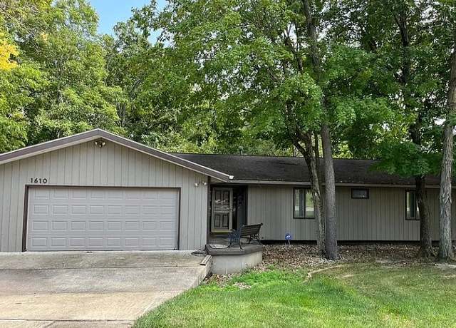 Property at 1610 Robin Ct, Mt. Zion, IL 62549, 5 beds, 3 baths