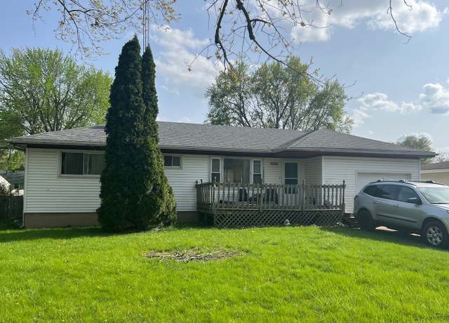 Property at 2692 E 1000n Rd, Kankakee, IL 60901, 3 beds, 1.5 baths