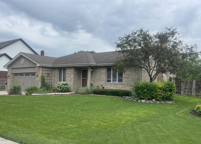 Property at 772 Bishops Gate, New Lenox, IL 60451, 4 beds, 2.5 baths