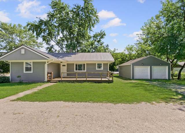 Property at 305 W John St, Champaign, IL 61820, 3 beds, 1 bath