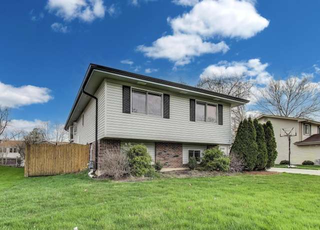 Property at 21W569 Kensington Rd, Glen Ellyn, IL 60137, 5 beds, 3 baths