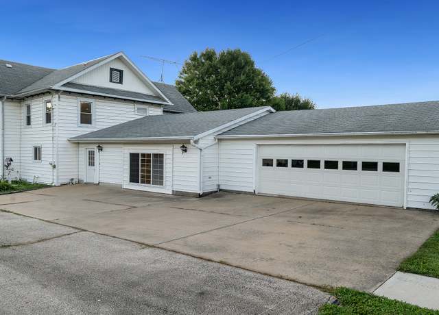 Property at 303 N Stanton St, Davis, IL 61019, 4 beds, 2 baths