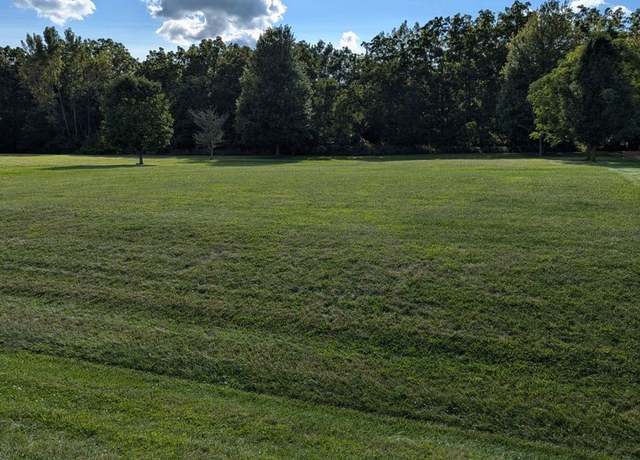 Property at 10817 Hill Crest Ln, Marengo, IL 60152