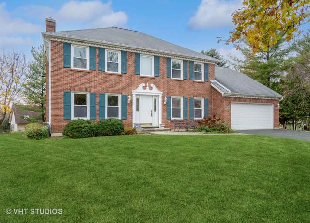 Property at 2419 Thaxton Ct, Naperville, IL 60565, 5 beds, 2.5 baths