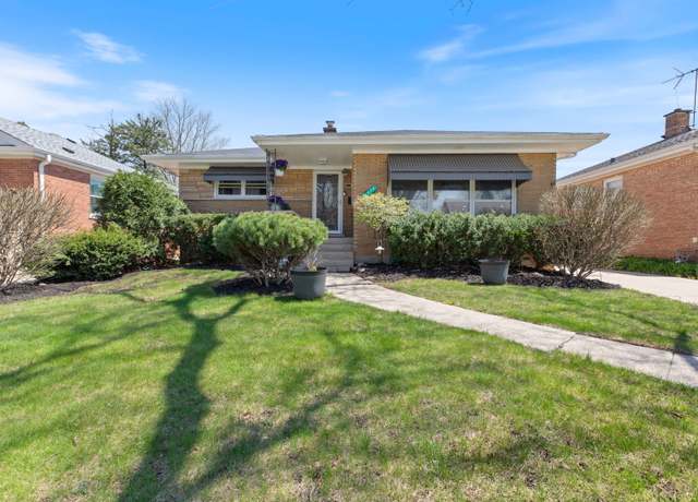 Property at 1919 Downing Ave, Westchester, IL 60154, 3 beds, 2 baths