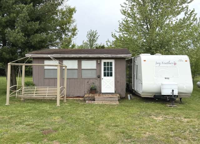 Property at 22-22 Woodhaven Lks, Sublette, IL 61367