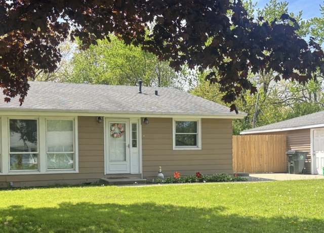 Property at 1507 W Lillian Ave, Arlington Heights, IL 60004, 3 beds, 2 baths