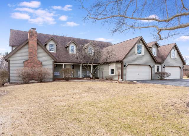 Property at 37W751 Orchard Ln, Elgin, IL 60124, 5 beds, 3.5 baths