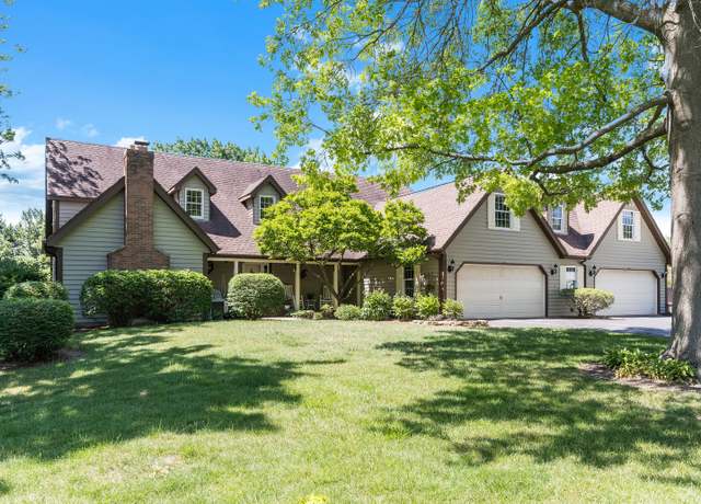 Property at 37W751 Orchard Ln, Elgin, IL 60124, 5 beds, 3.5 baths