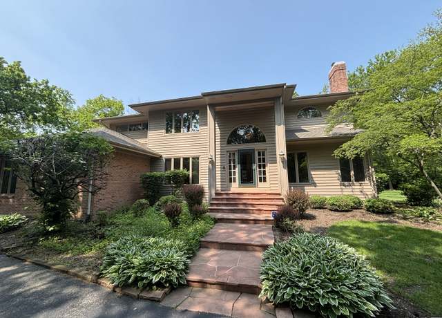 Property at 4523 Red Oak Ln, Long Grove, IL 60047, 5 beds, 2.5 baths