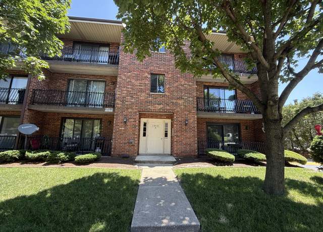 Property at 10501 S Highland Ave Unit 306C, Worth, IL 60482, 2 beds, 1 bath