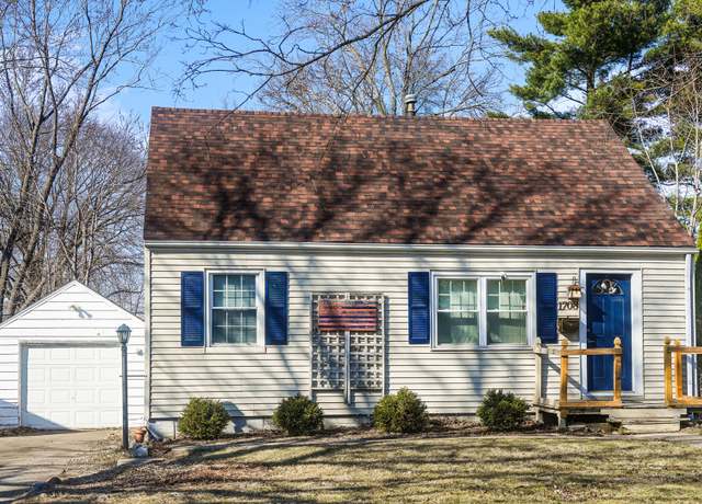 Property at 1708 W White St, Champaign, IL 61821, 3 beds, 2 baths