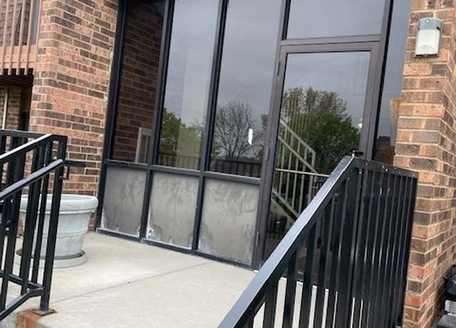 Property at 717 Killarney Ct Unit 2A, Schaumburg, IL 60193, 2 beds, 2 baths