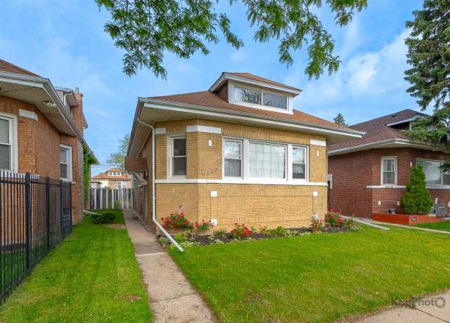 Property at 9340 S Elizabeth St, Chicago, IL 60620, 5 beds, 2 baths