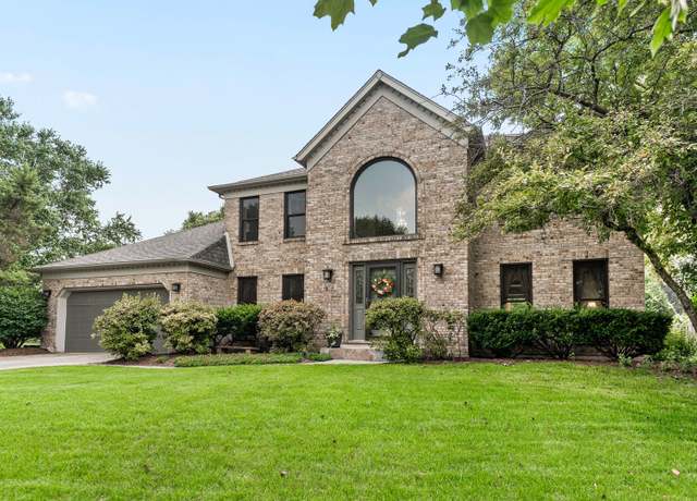 Property at 484 Blodgett Ct, Naperville, IL 60565, 4 beds, 3.5 baths