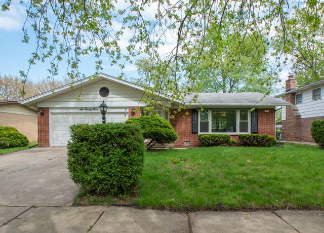 Property at 629 N Cherry Dr, Glenwood, IL 60425, 3 beds, 1.5 baths