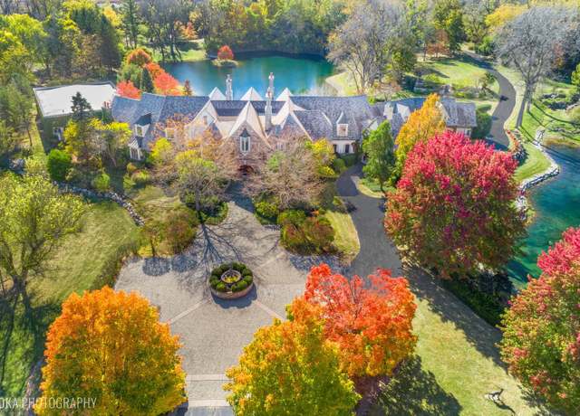 Property at 7 Fox Hunt Rd, Barrington Hills, IL 60010, 8 beds, 12 baths