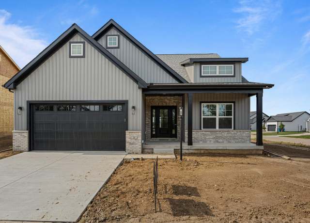 Property at 19 Meadow Dr, Monticello, IL 61856, 3 beds, 2 baths