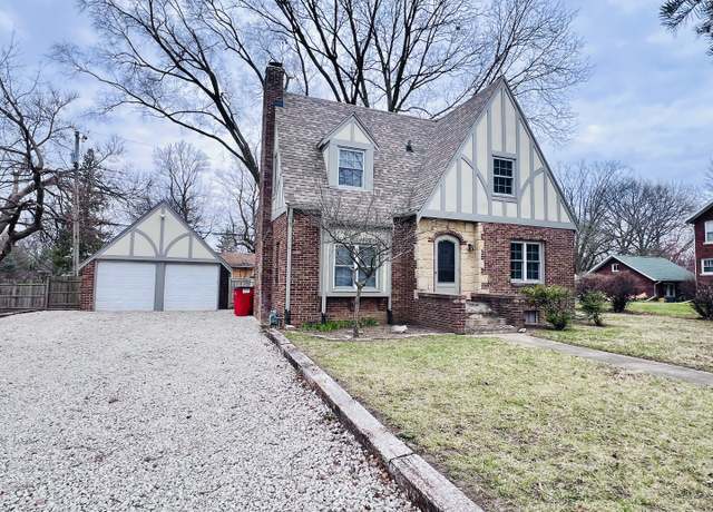 Property at 1604 W Springfield Ave, Champaign, IL 61821, 2 beds, 1.5 baths