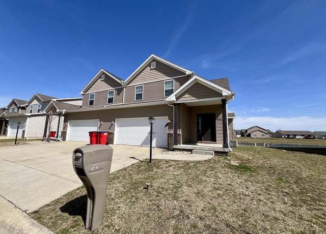 Property at 1402 Myrtle Beach Ave, Champaign, IL 61822, 3 beds, 2.5 baths