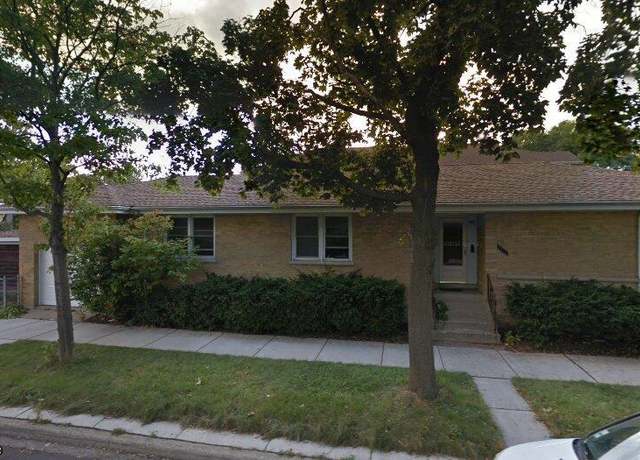 Property at 7356 N Francisco Ave, Chicago, IL 60645, 3 beds, 2 baths