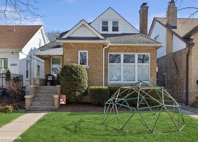 Property at 6739 N Oconto Ave, Chicago, IL 60631, 4 beds, 3.5 baths
