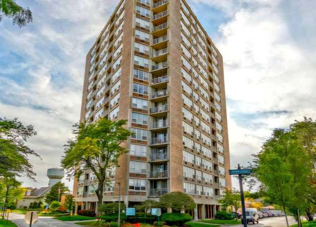 Property at 3925 Triumvera Dr Unit 2D, Glenview, IL 60025, 1 bed, 1 bath