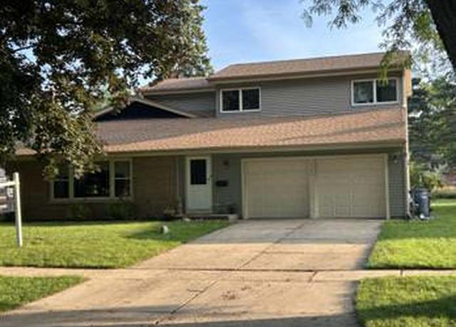 Property at 1106 W Milburn Ave, Mount Prospect, IL 60056, 5 beds, 3 baths