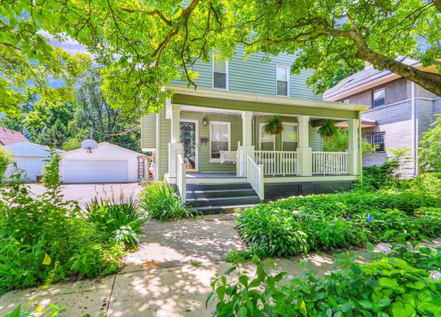 Property at 303 W Oregon St, Urbana, IL 61801, 5 beds, 2.5 baths