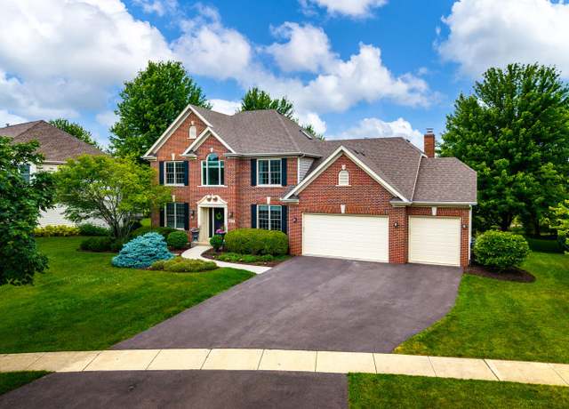 Property at 912 Harbor Town Ct, Geneva, IL 60134, 5 beds, 3 baths