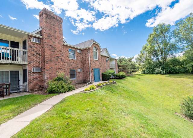Property at 1347 Cunat Ct Unit 1A, Lake In The Hills, IL 60156, 2 beds, 2 baths
