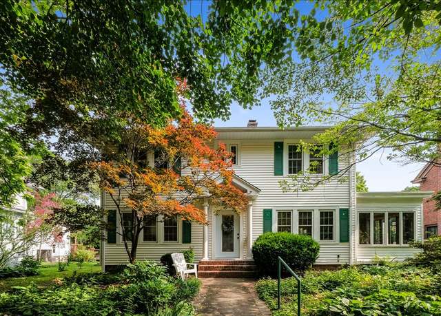 Property at 408 W Iowa St, Urbana, IL 61801, 3 beds, 1.5 baths