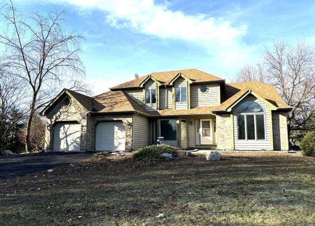 Property at 10 Hillview Ct, Yorkville, IL 60560, 4 beds, 2.5 baths
